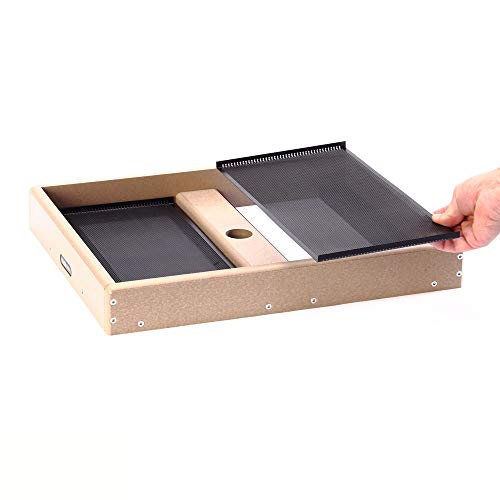 Birds Choice Recycled 20 x 14 in. Bird Seed Catcher for Round Pole