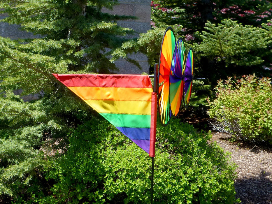 Rainbow Triple Spinner w/ Sail