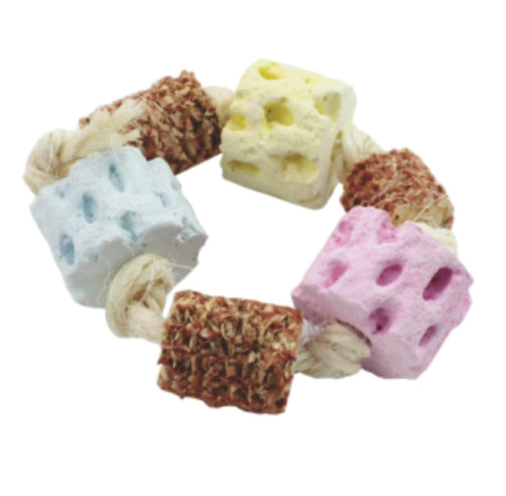 NIBBLES CORNY CALCIUM RING TOY