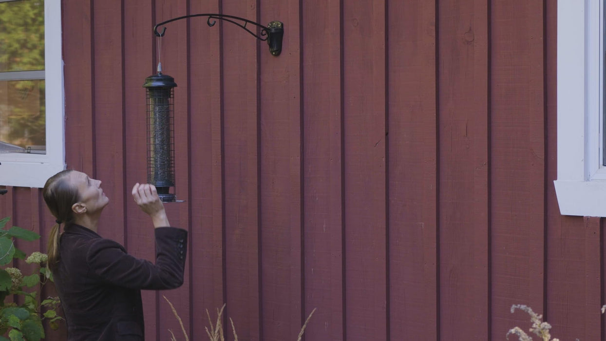 Brome Squirrel Solution 150 Squirrel-Proof Bird Feeder for Wild Birds – 4 Stainless Steel Perches, 2.6 lb Seed Capacity, Chew-Proof, Free Seed Funnel Included