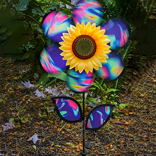 In the Breeze Sunflower Spinner with Leaves